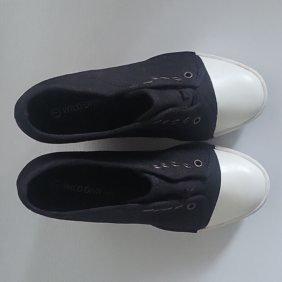 Wild Diva Wedge Booties - Picture 5 of 6